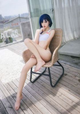 欧美熟妇玩小伙_720HD在线观看
